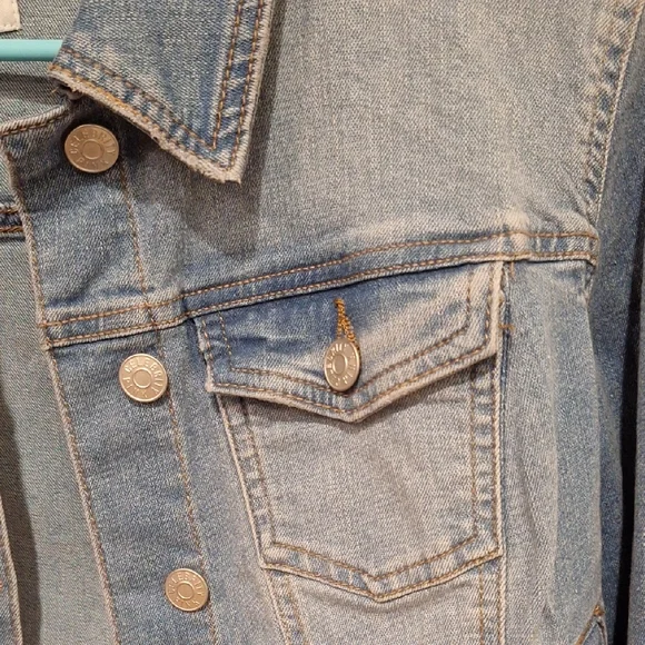 Celebrity Pink Denim Jacket - Picture 4 of 9